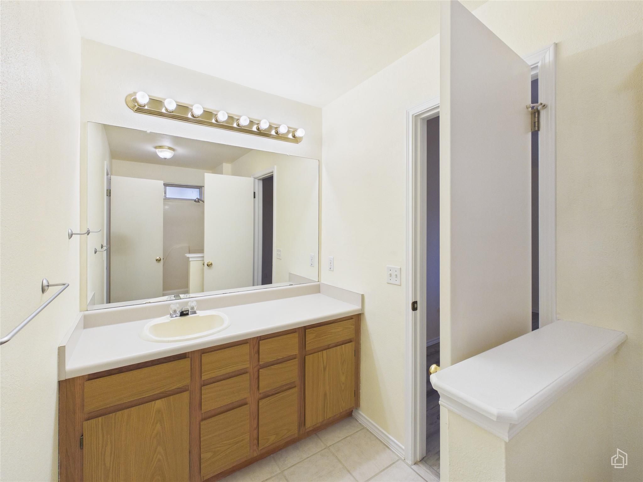 600 Clearcreek Dr, Leander, TX 78641