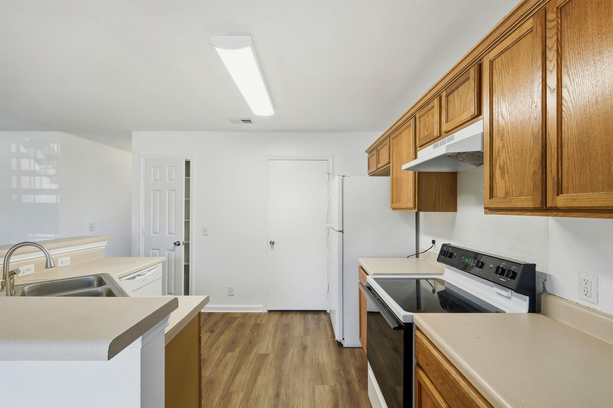 3201 D El Salido Pkwy # 512, Cedar Park, TX 78613