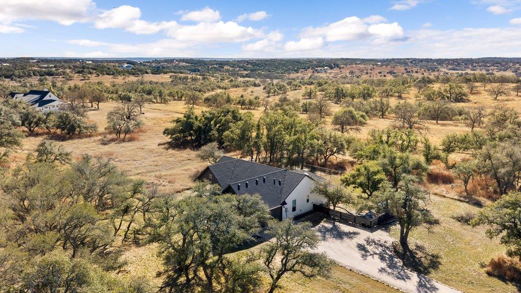 990 Axis Cir, Fredericksburg, TX 78624