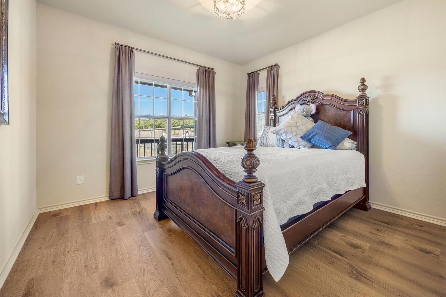 192 Indian Oaks Pass, Blanco, TX 78606