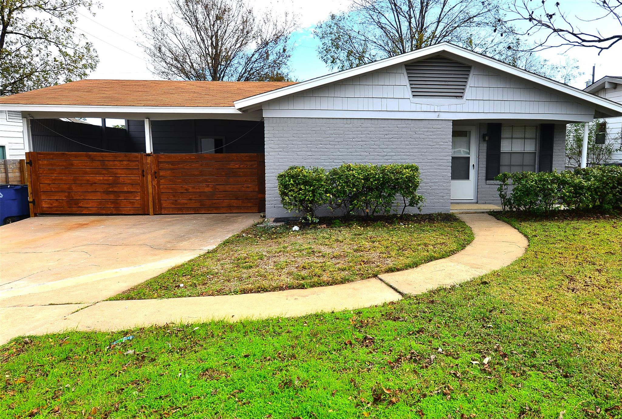 7605 Carriage Dr, Austin, TX 78752