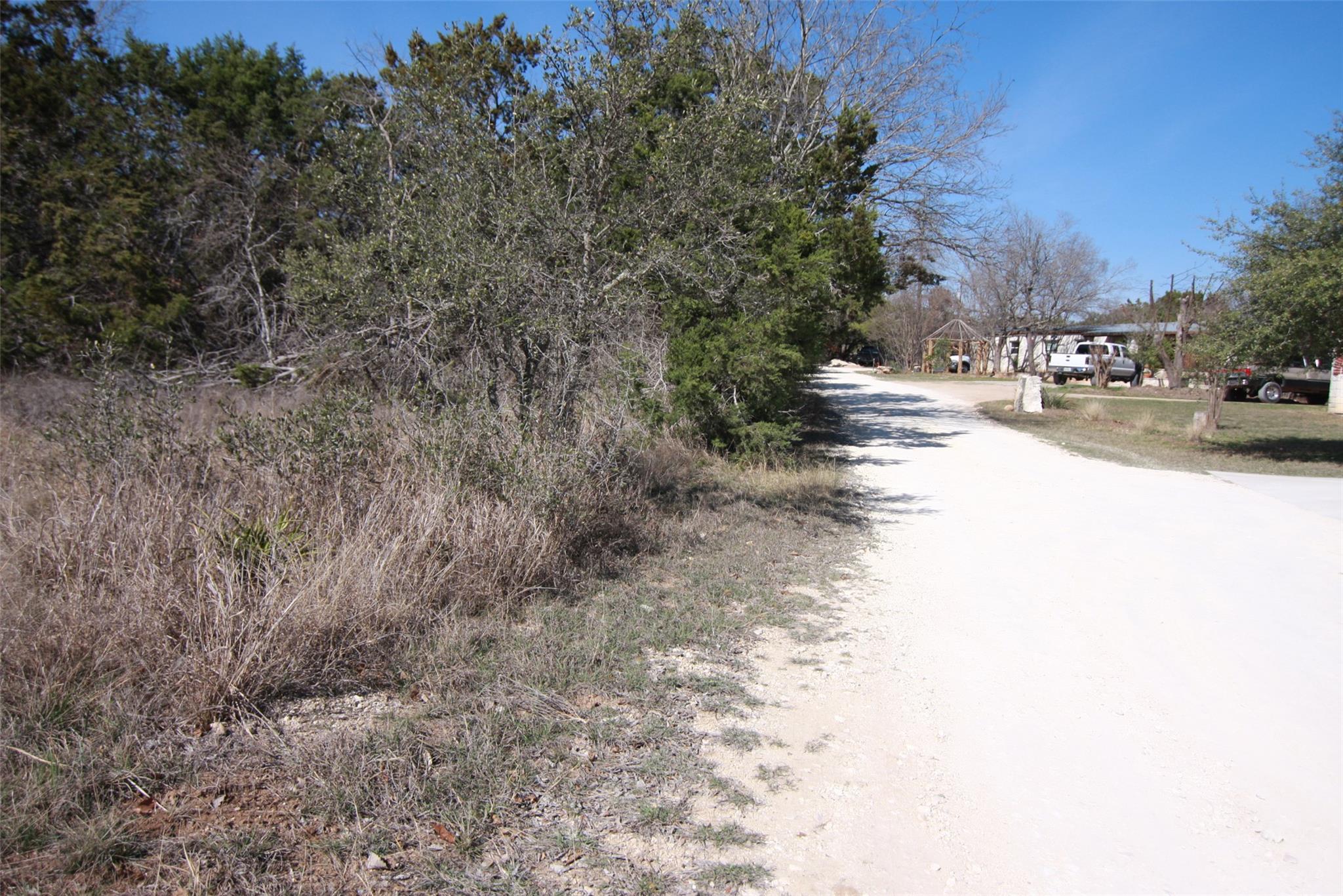 105 Daisy Ln, Dripping Springs, TX 78620