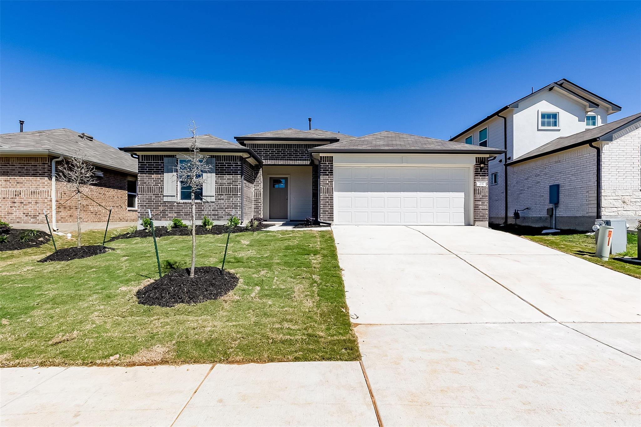 237 Sky Meadows Cir, San Marcos, TX 78666