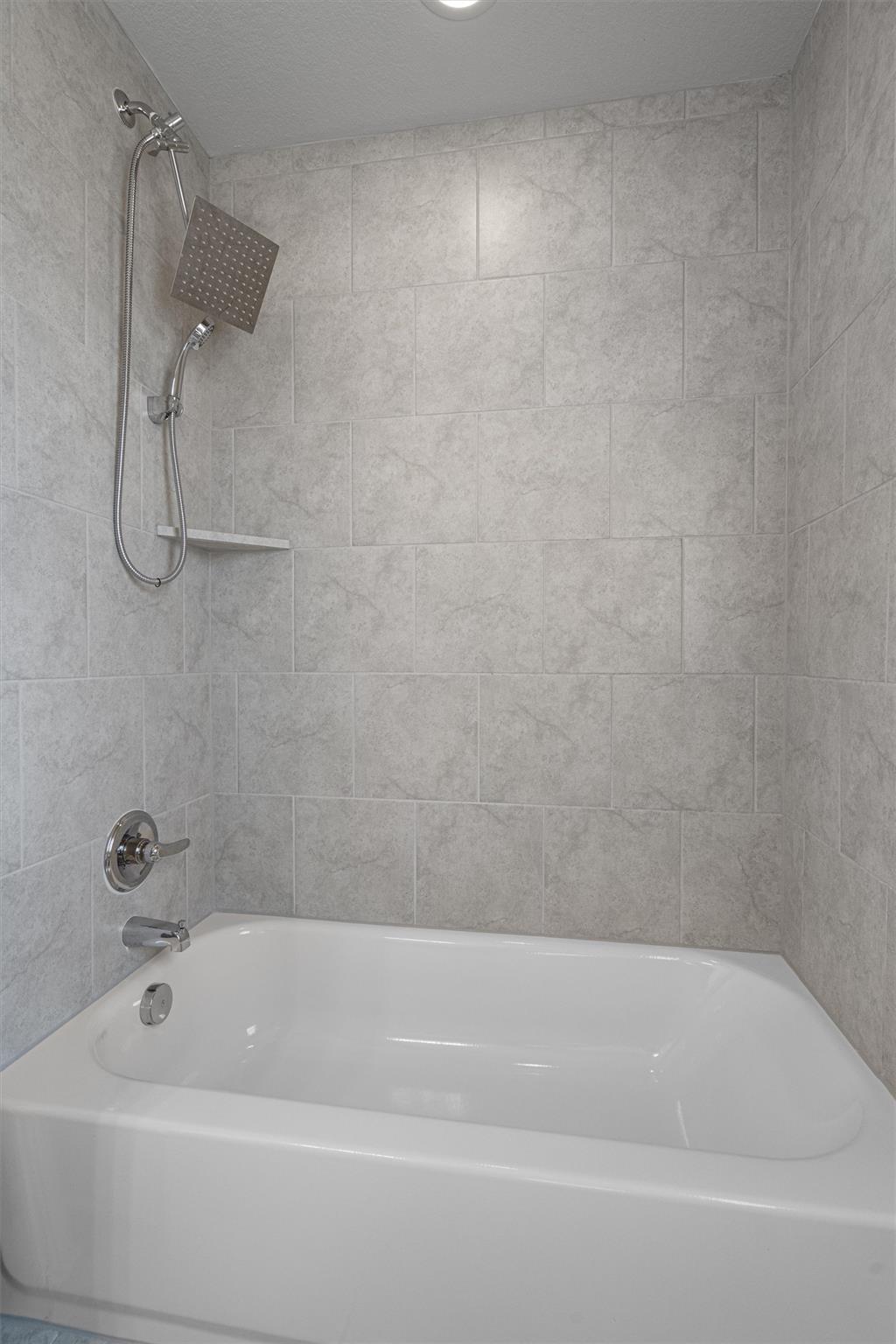 2711 Winding Creek Rd, Kyle, TX 78640