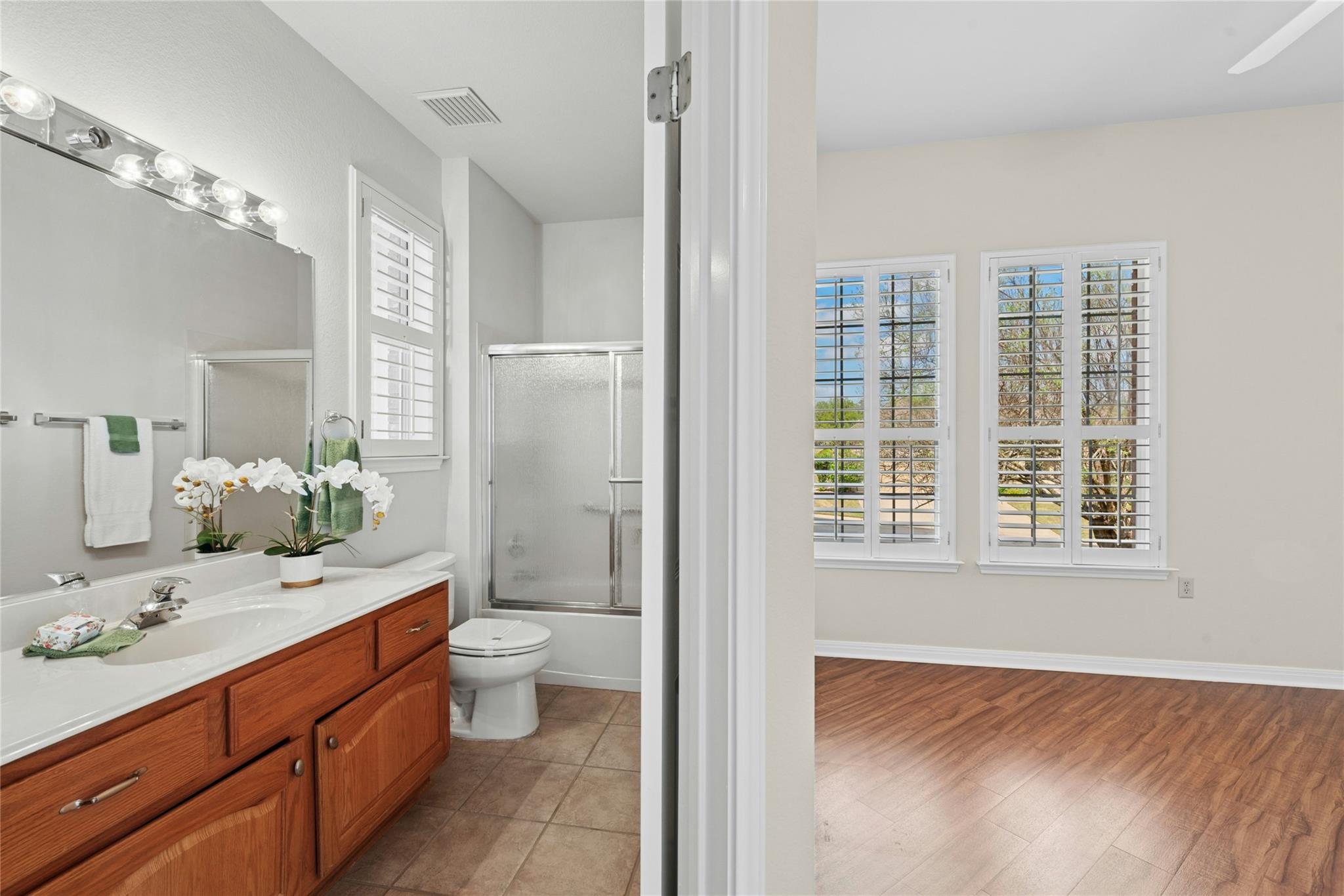 221 Trail Of The Flowers, Georgetown, TX 78633