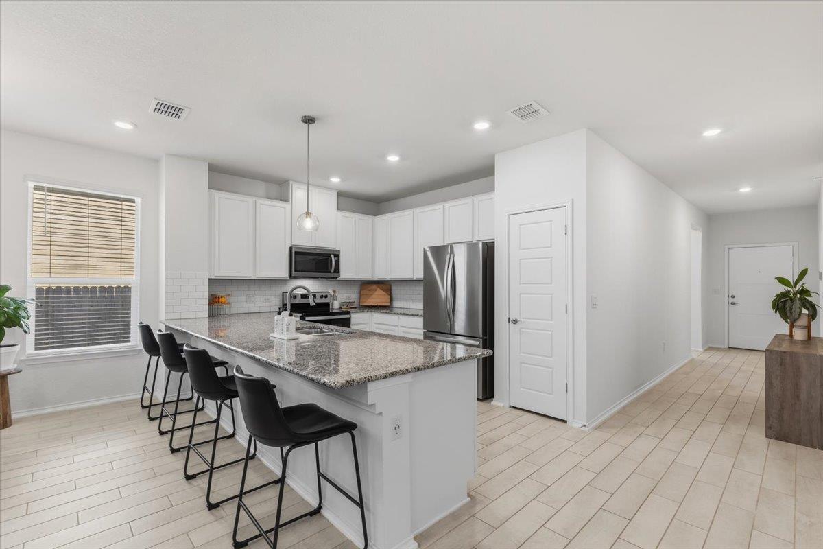 6909 Daniel Ranch Dr, Austin, TX 78744