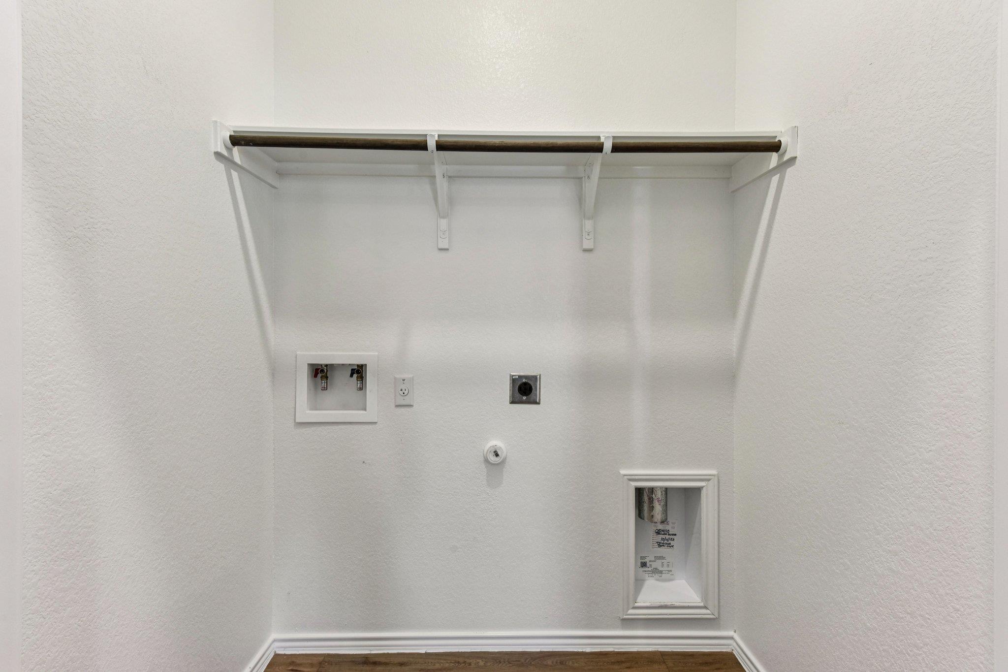 312 The Bad Way, Jarrell, TX 76537