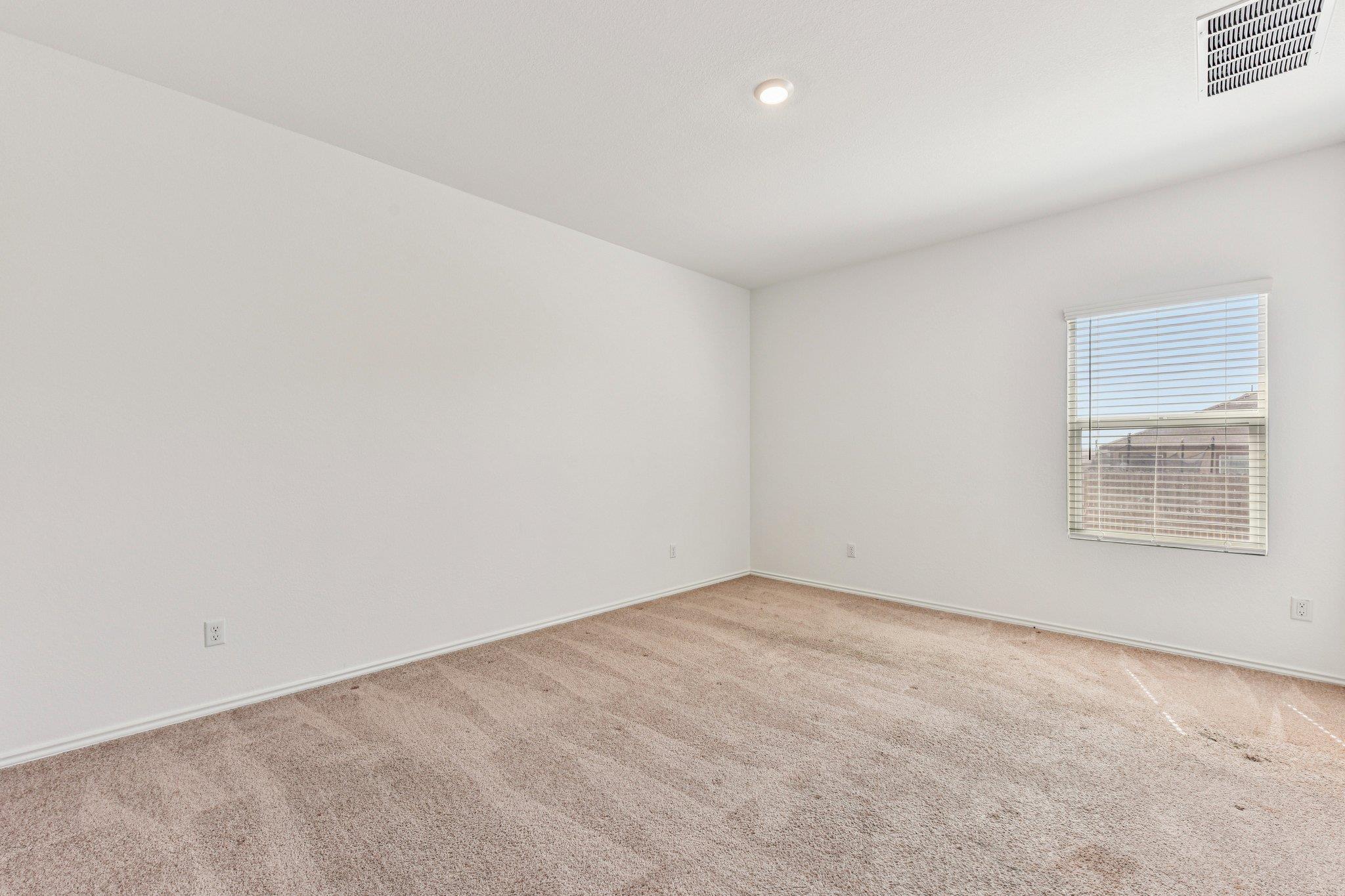 312 The Bad Way, Jarrell, TX 76537