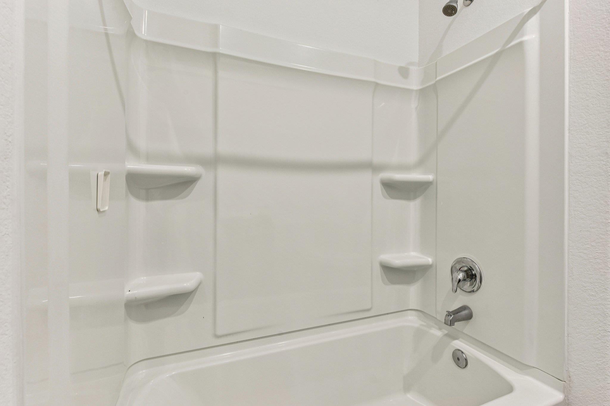 312 The Bad Way, Jarrell, TX 76537