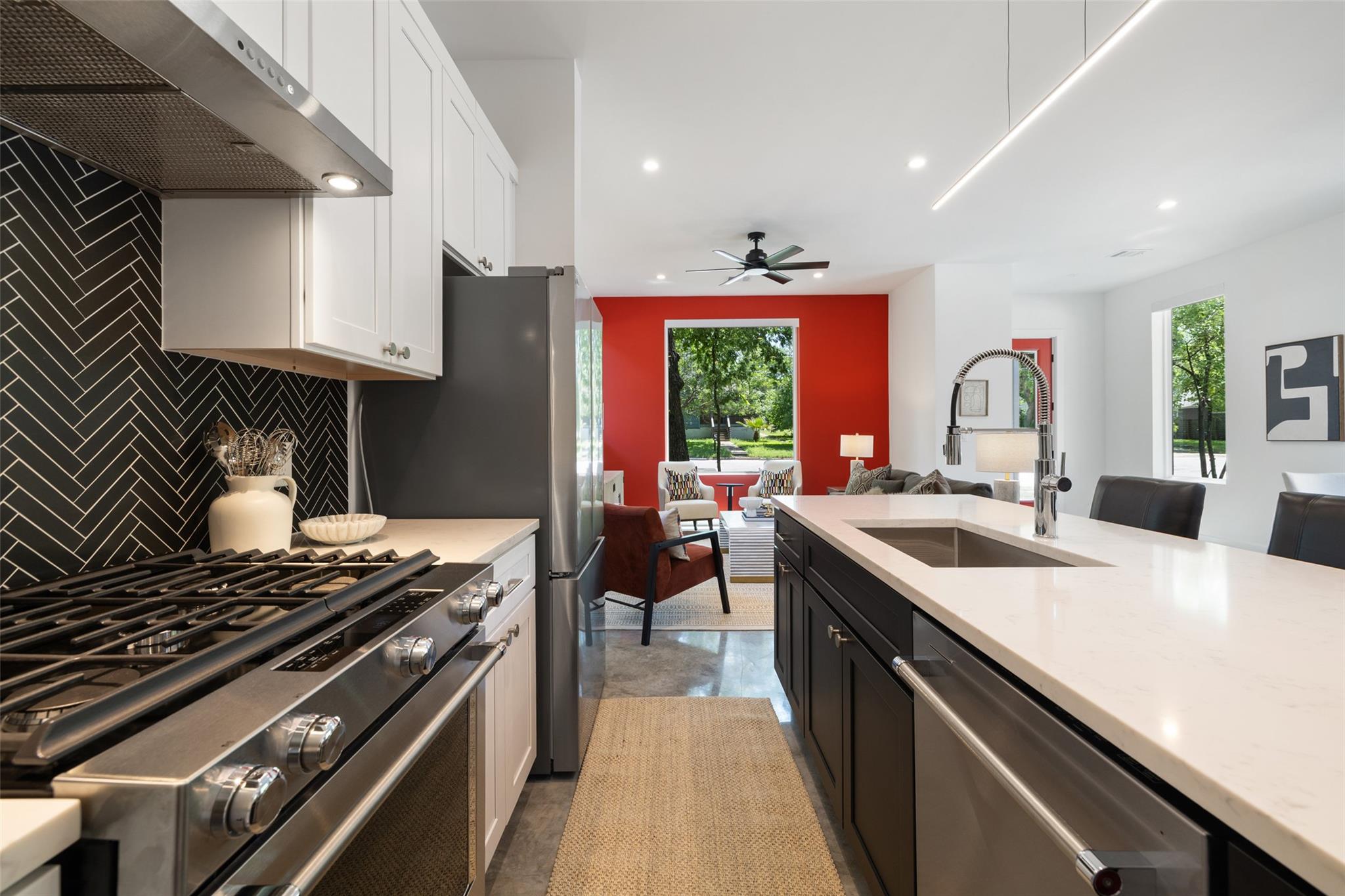 1800 Singleton Ave, Austin, TX 78702