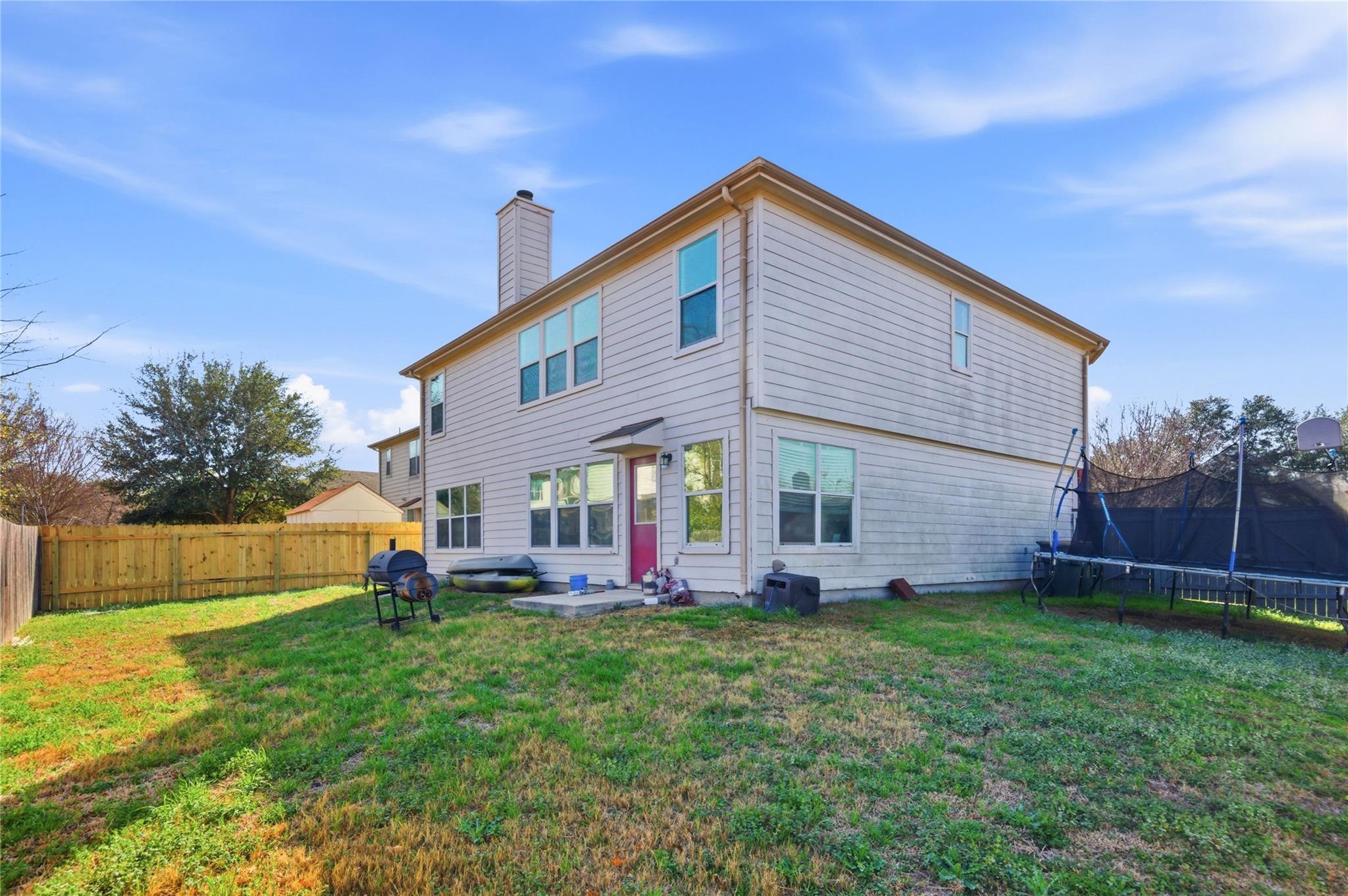 1303 Sunflower Ln, San Marcos, TX 78666