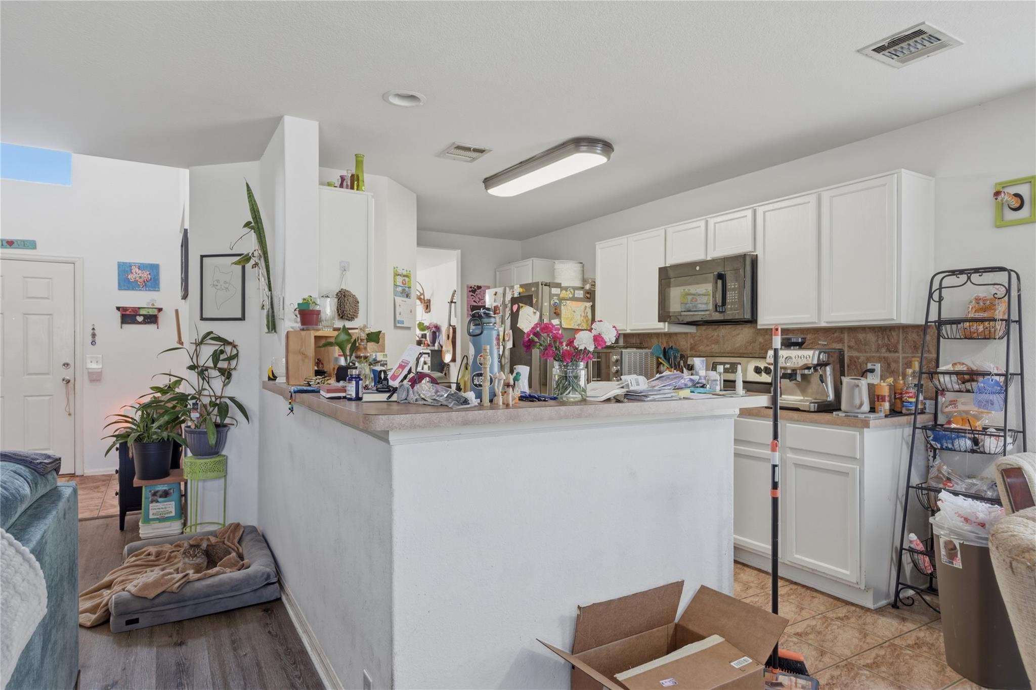 1303 Sunflower Ln, San Marcos, TX 78666