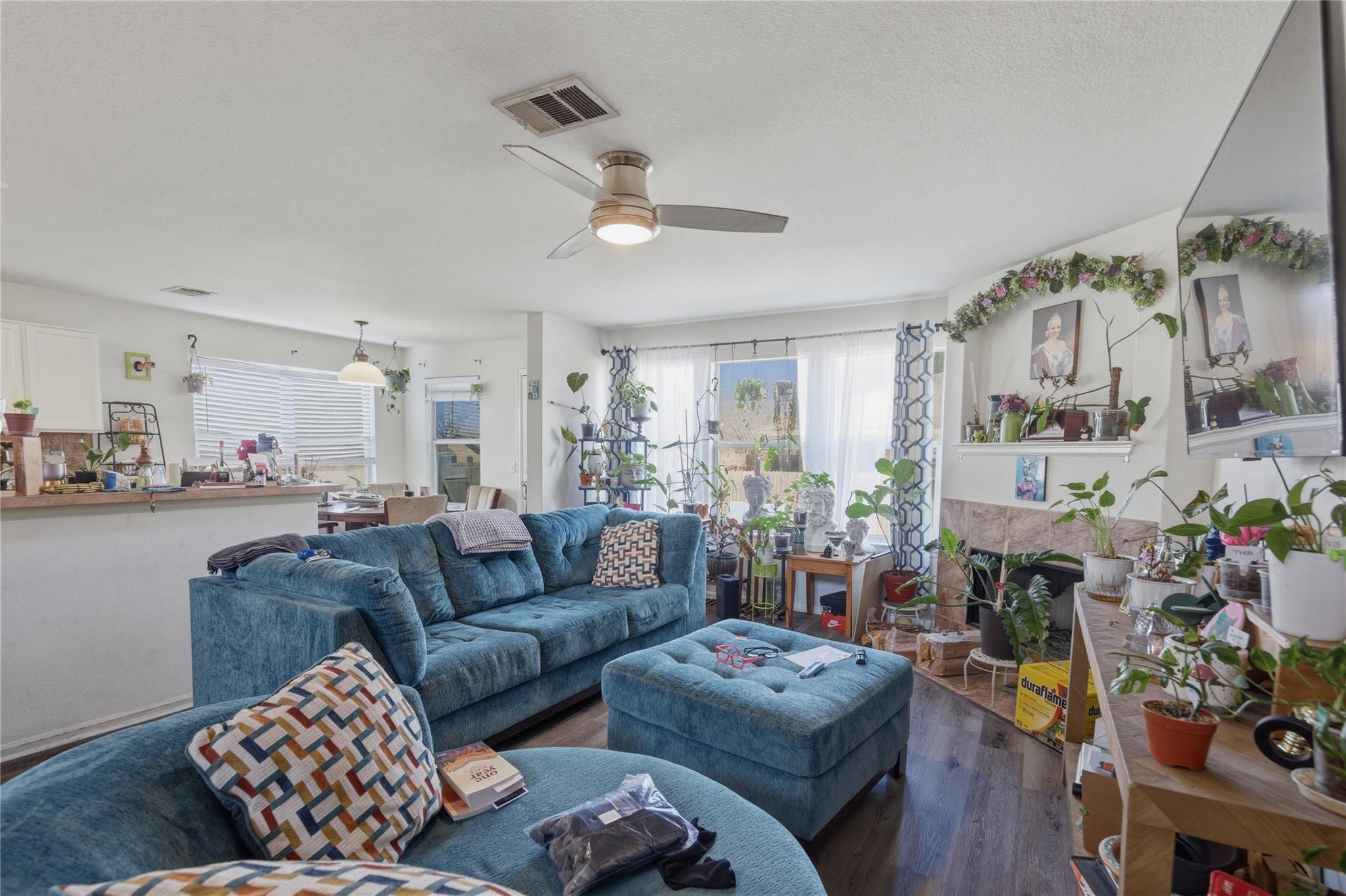 1303 Sunflower Ln, San Marcos, TX 78666