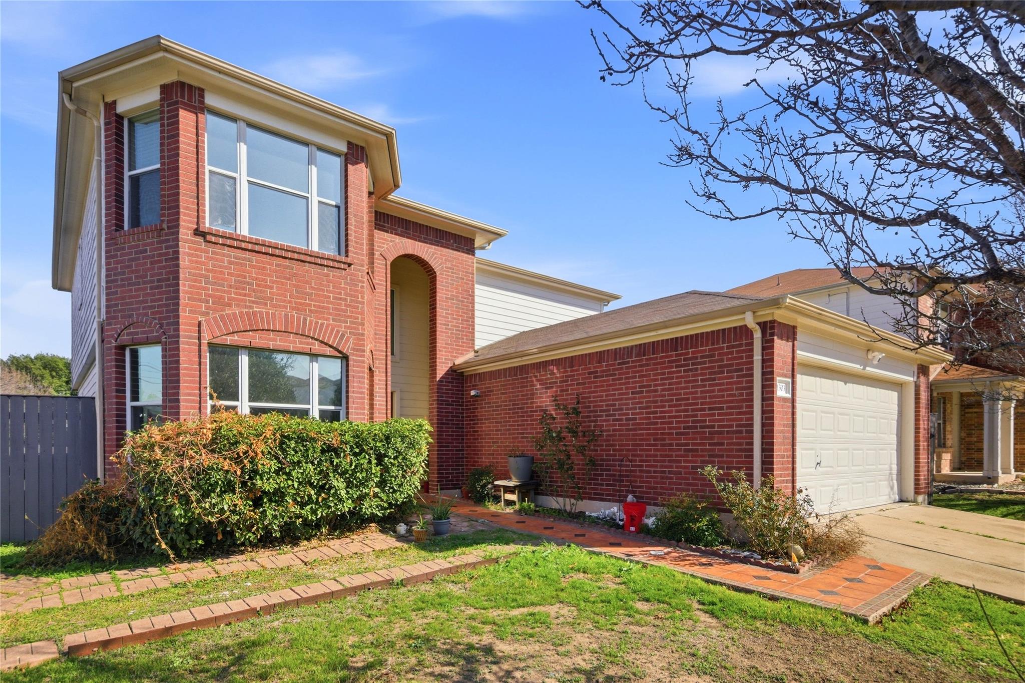 1303 Sunflower Ln, San Marcos, TX 78666