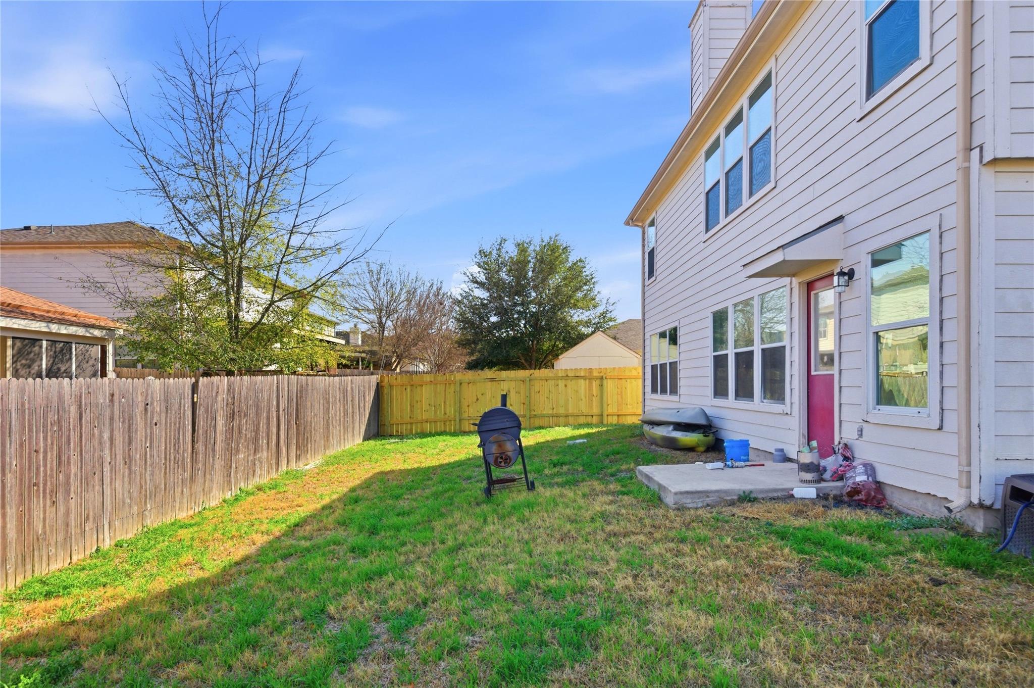 1303 Sunflower Ln, San Marcos, TX 78666