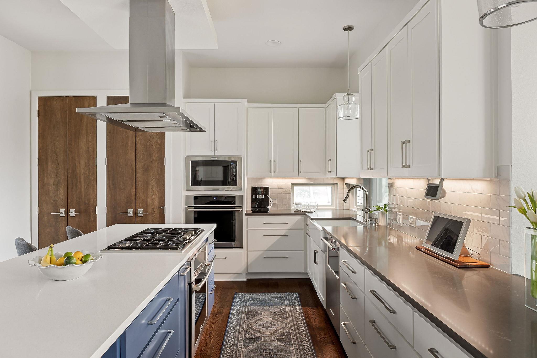 22 Margranita Cres, Austin, TX 78703