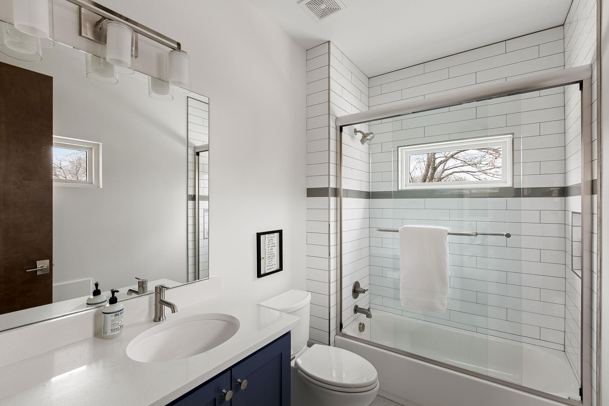 22 Margranita Cres, Austin, TX 78703