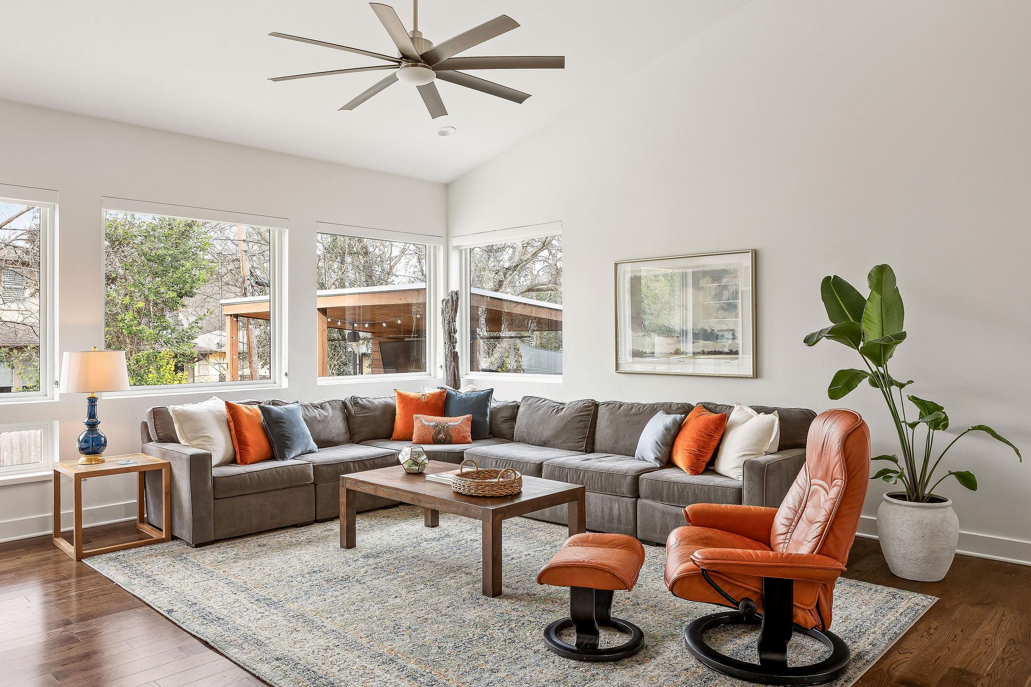 22 Margranita Cres, Austin, TX 78703