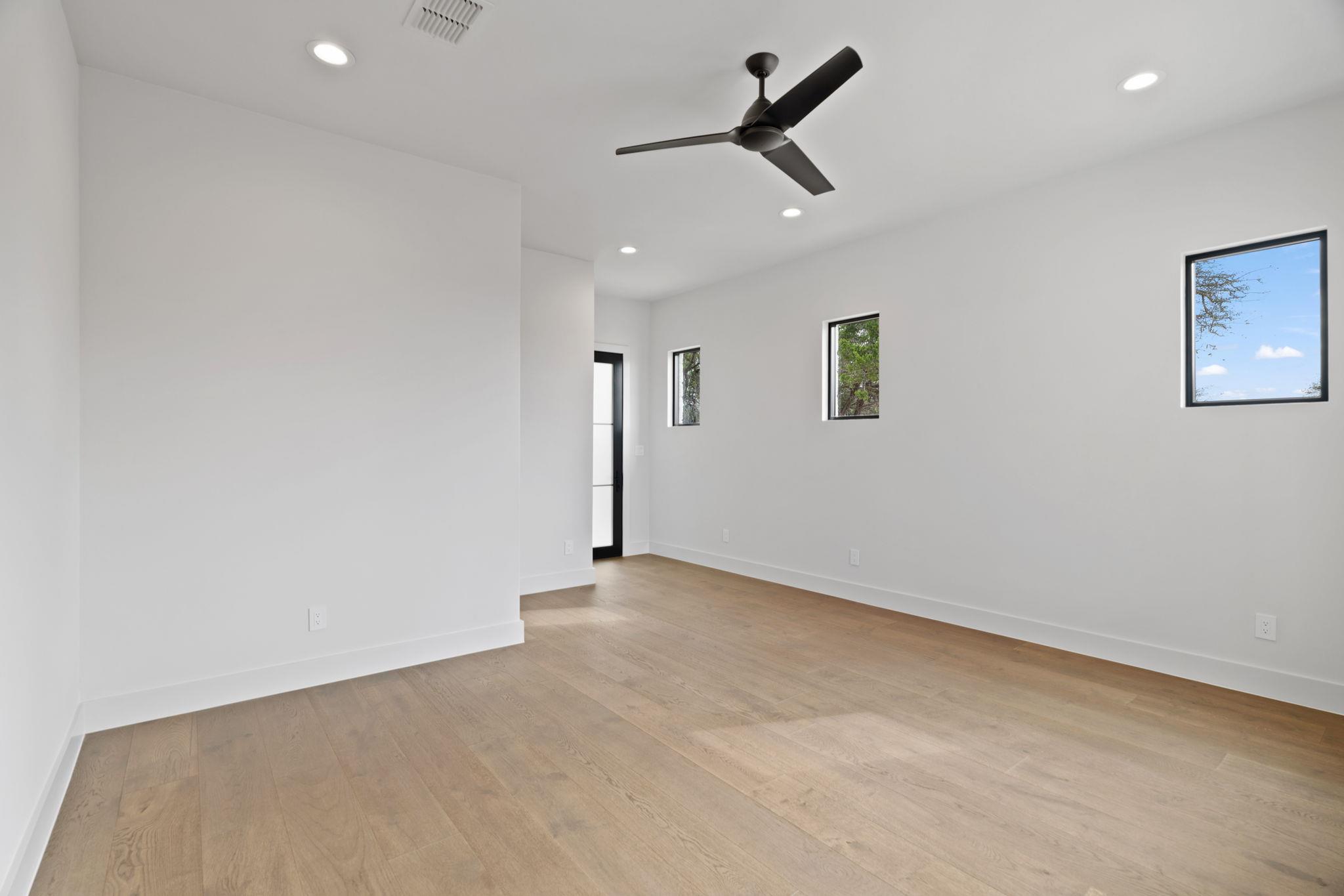 1562 Canyon Crossing View, Dripping Springs, TX 78620