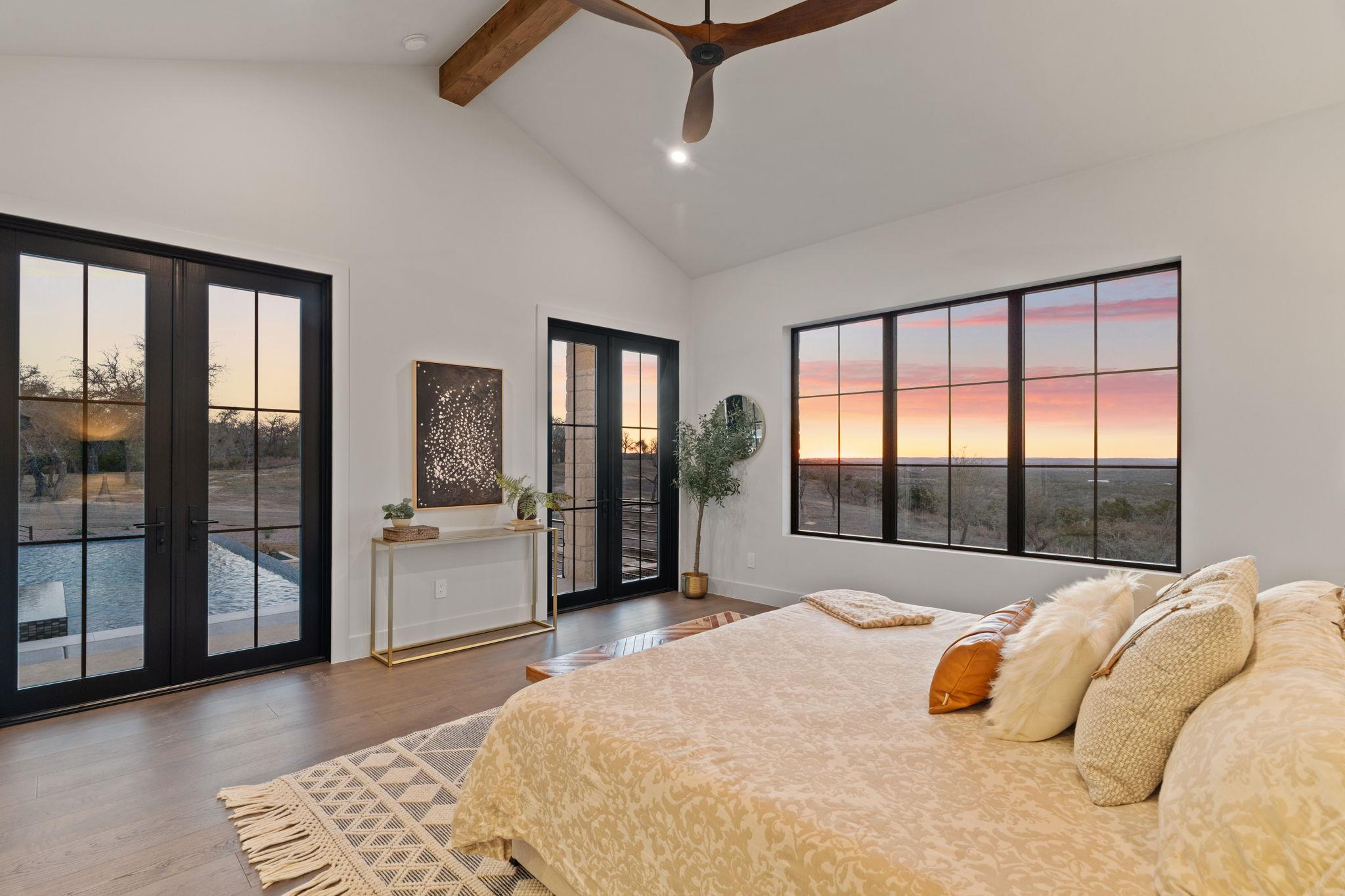 1562 Canyon Crossing View, Dripping Springs, TX 78620