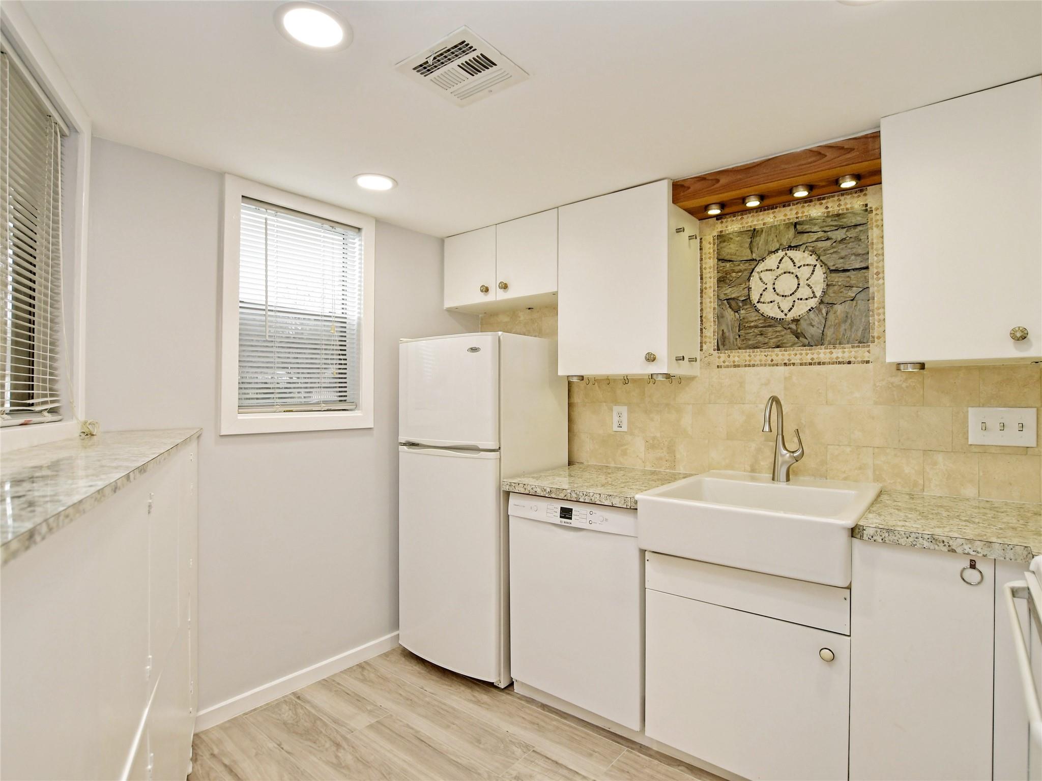 2500 Burleson Rd # 507, Austin, TX 78741