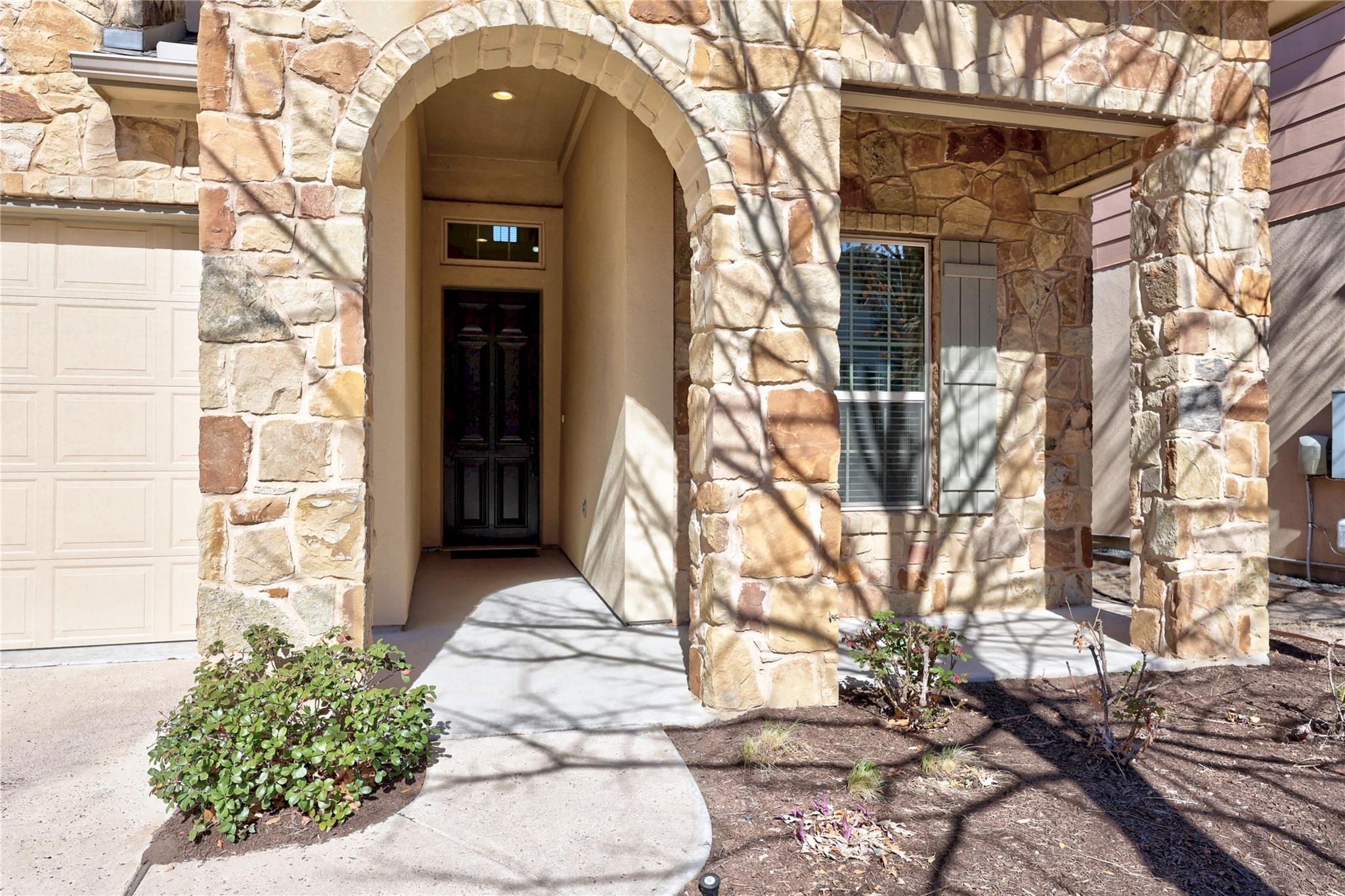 7102 Cut Plains Trl, Austin, TX 78726
