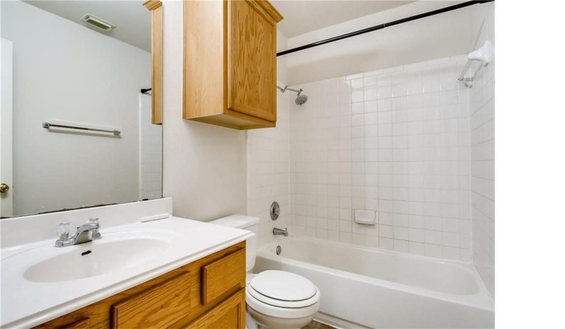 1821 Briarton Ln N, Round Rock, TX 78665