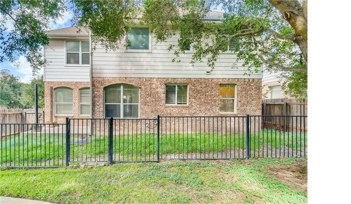 1821 Briarton Ln N, Round Rock, TX 78665