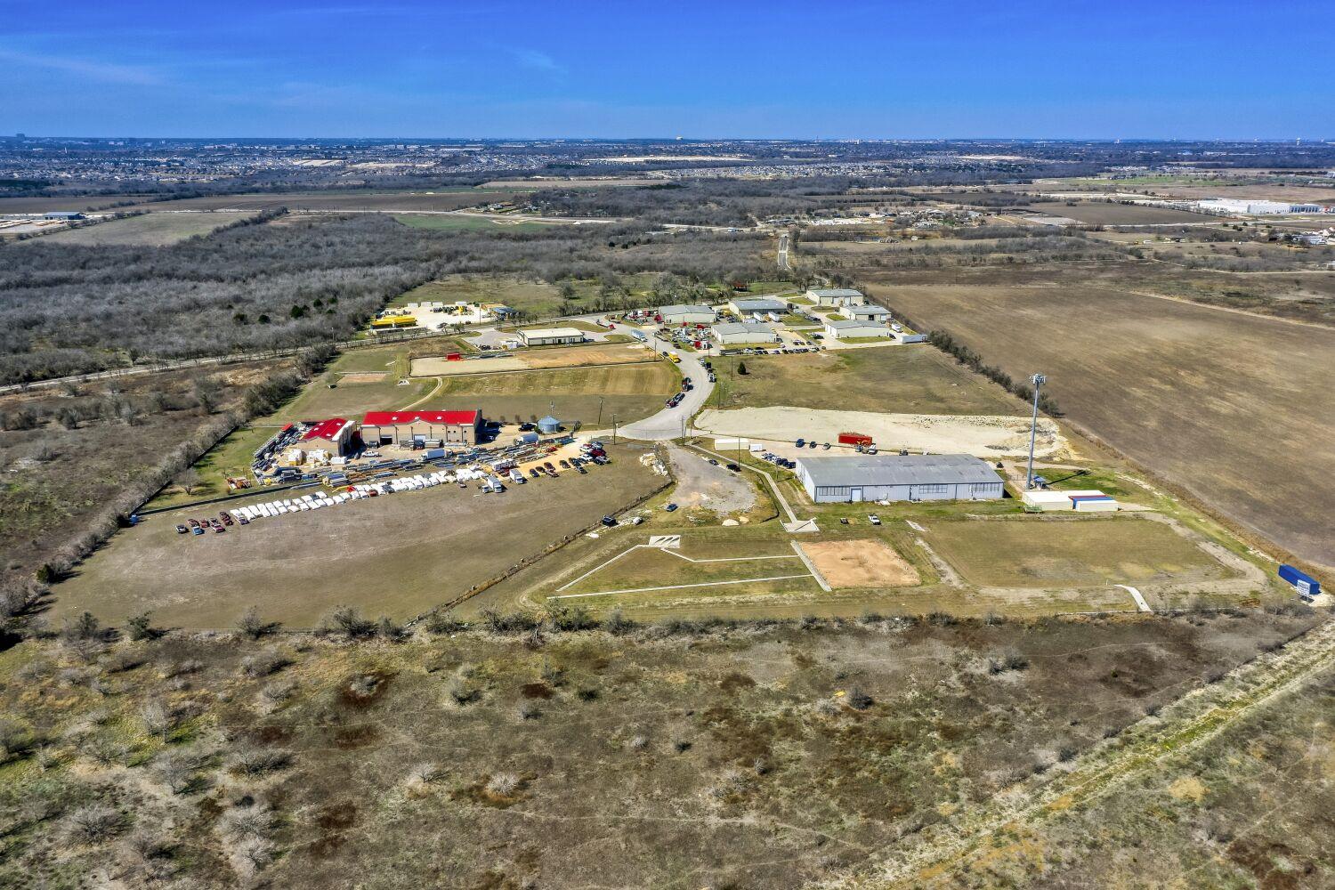 6901 LEE MANOR Cv, Manor, TX 78653