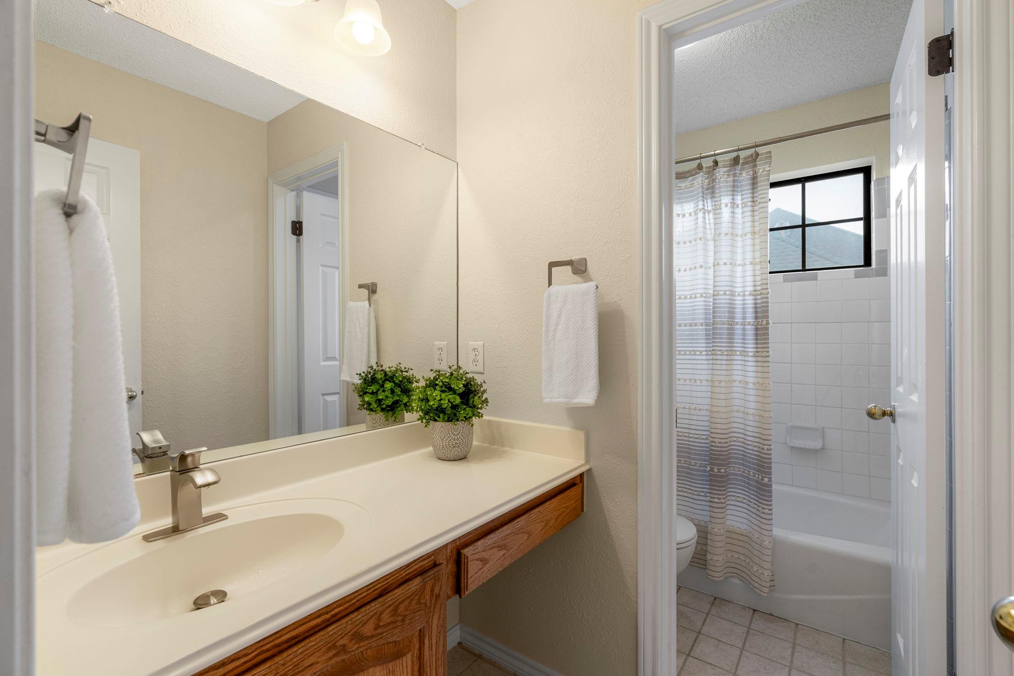 3604 Rocky Ford Dr, Austin, TX 78749