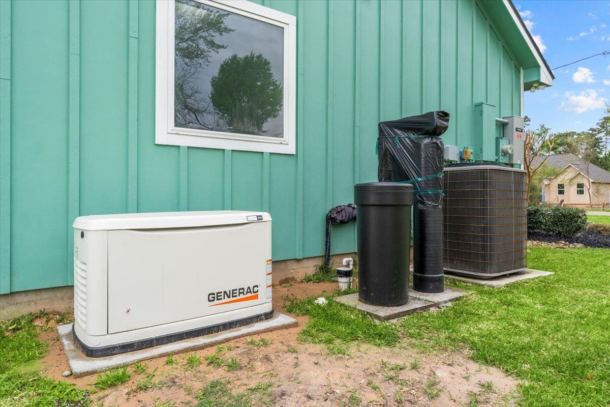 15637 Knotty Oaks Trail, Magnolia, TX 77355