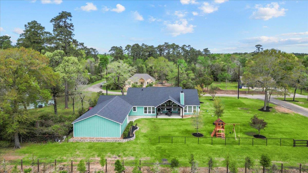15637 Knotty Oaks Trail, Magnolia, TX 77355