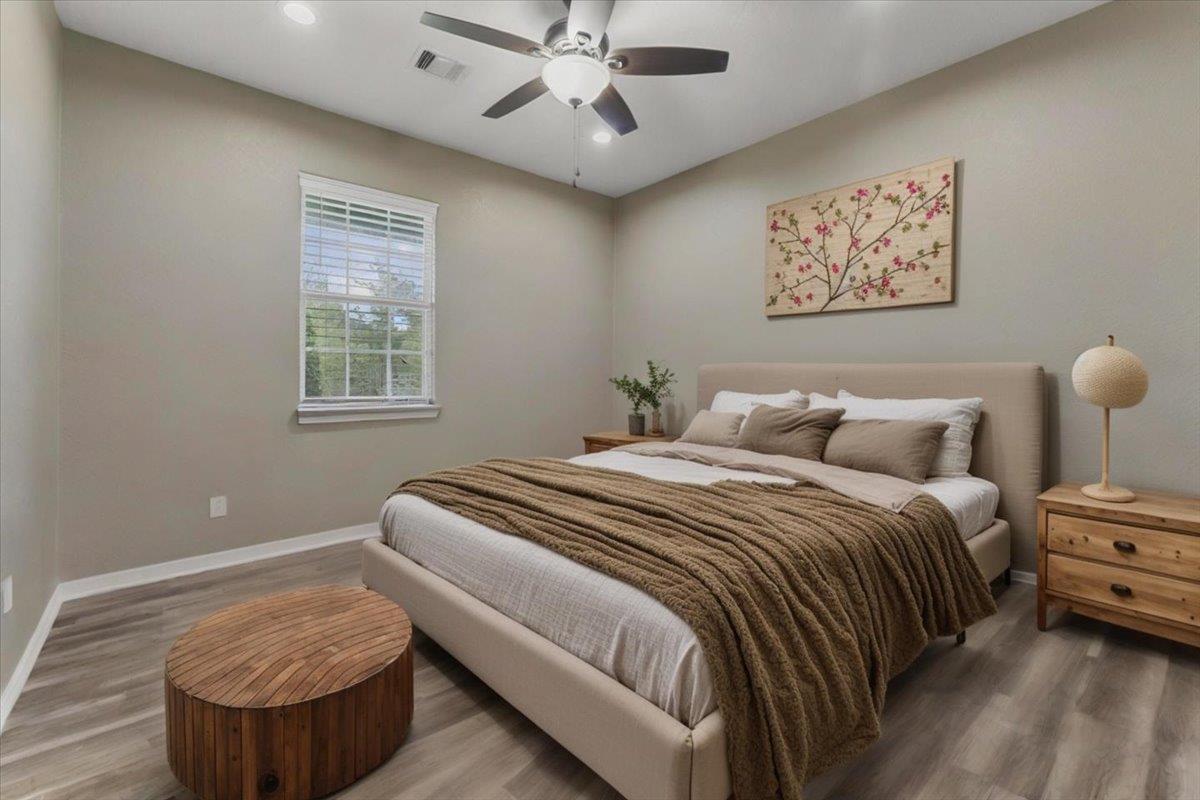 15637 Knotty Oaks Trail, Magnolia, TX 77355