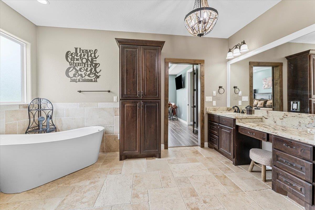 15637 Knotty Oaks Trail, Magnolia, TX 77355