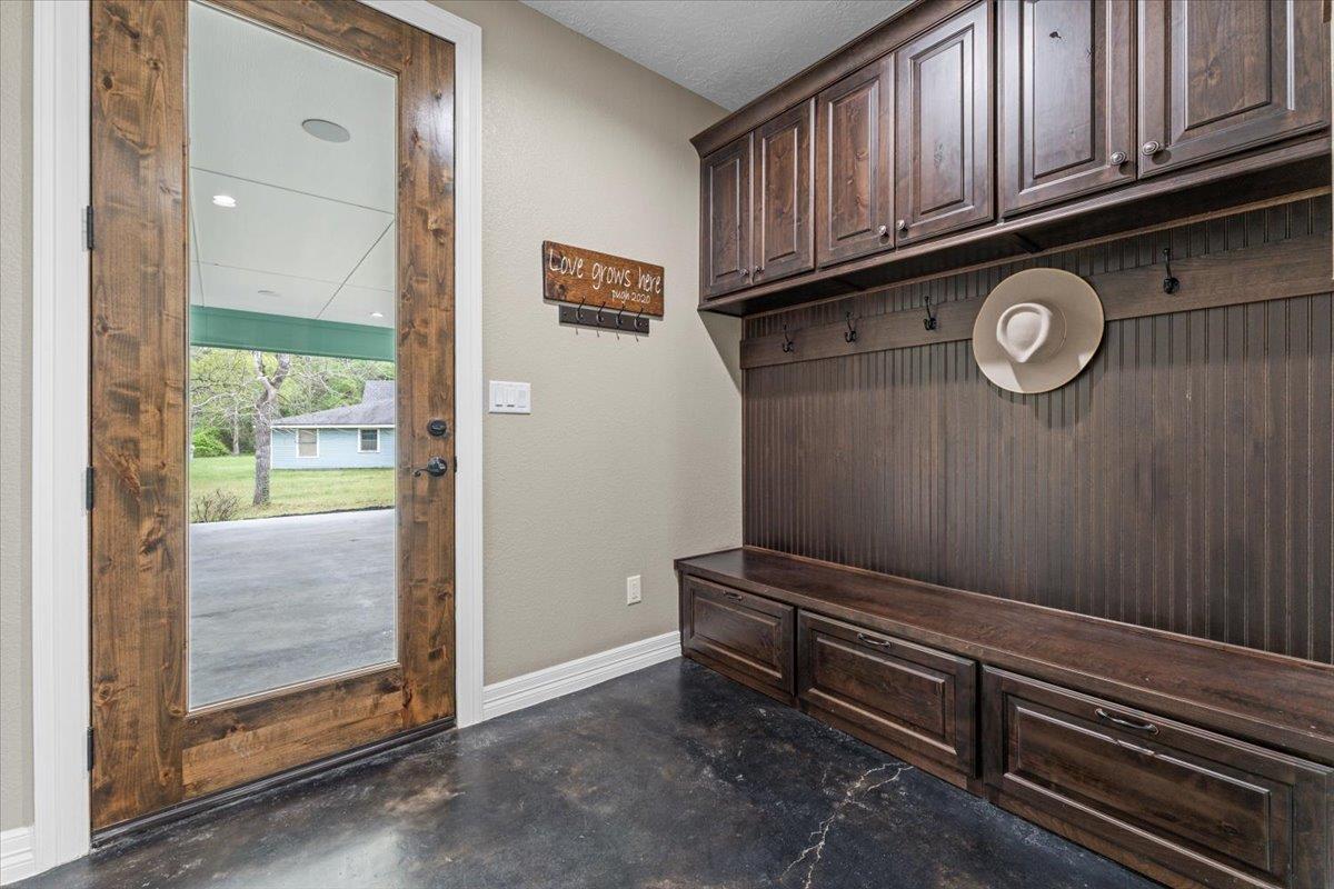 15637 Knotty Oaks Trail, Magnolia, TX 77355