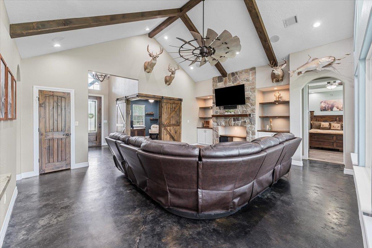 15637 Knotty Oaks Trail, Magnolia, TX 77355