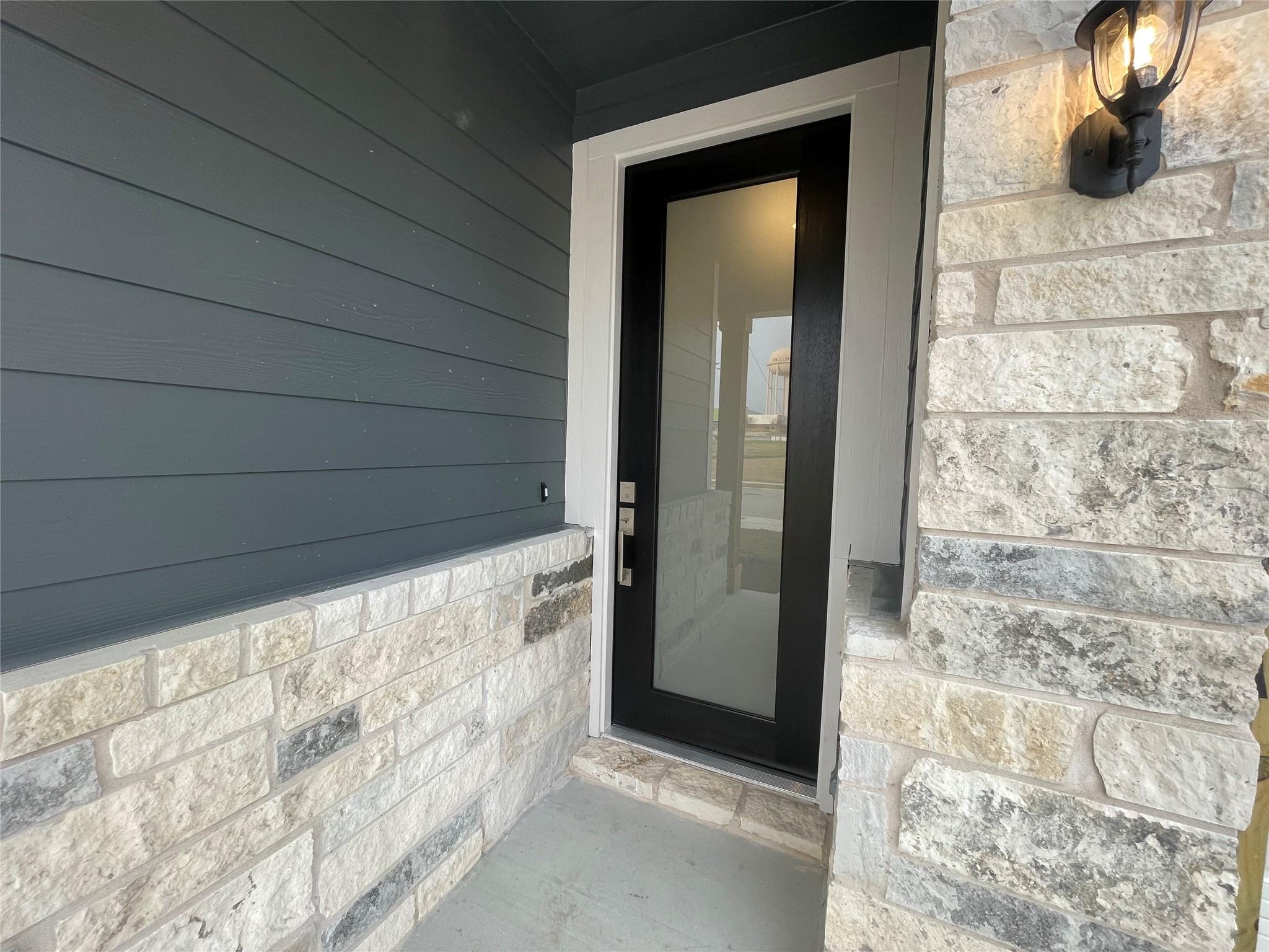 103 Palo Brea Loop, Hutto, TX 78634