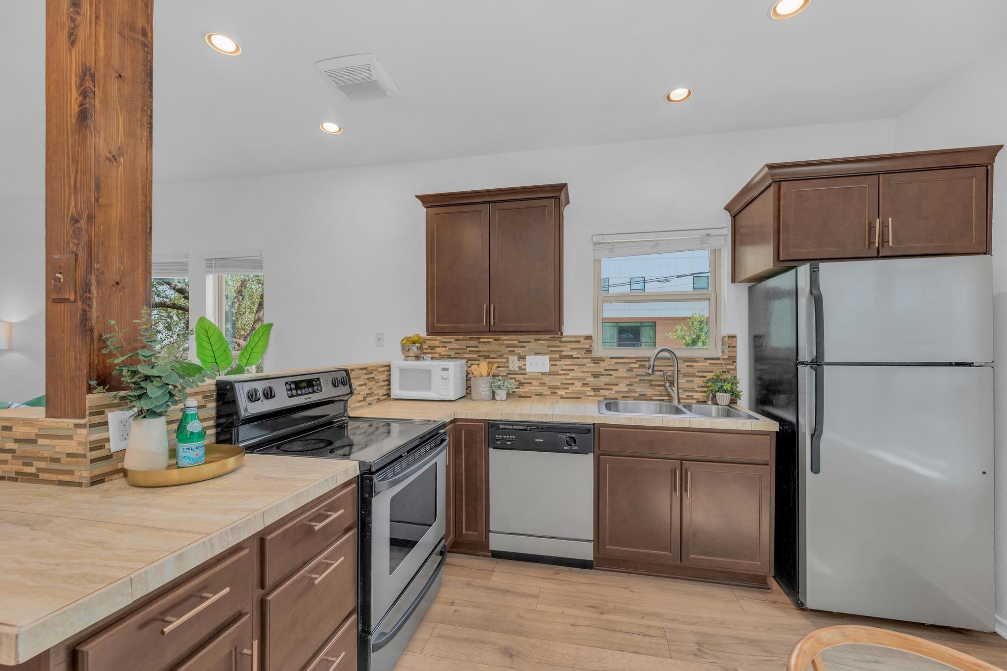 2414 Longview St # 101, Austin, TX 78705