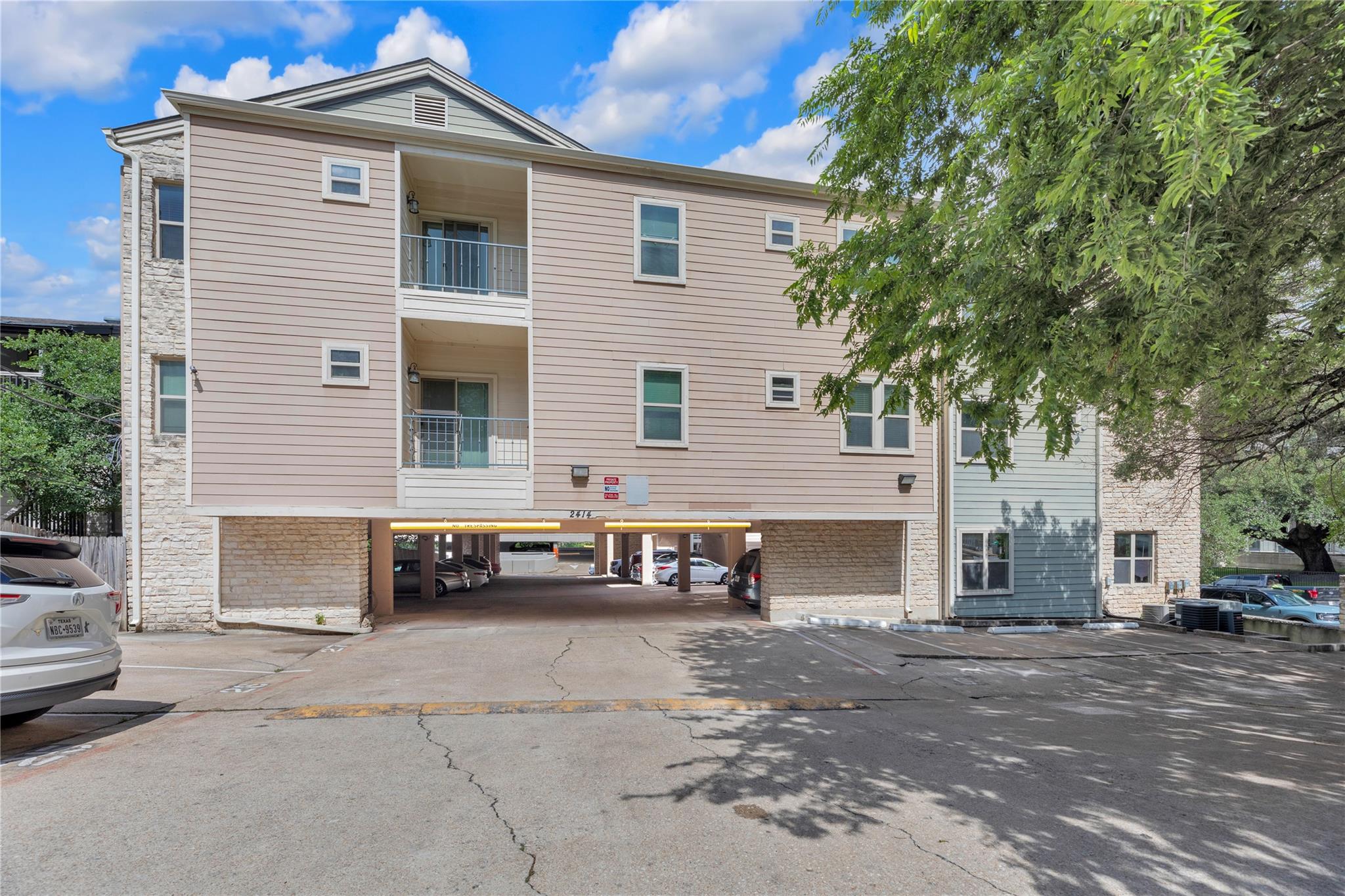 2414 Longview St # 101, Austin, TX 78705