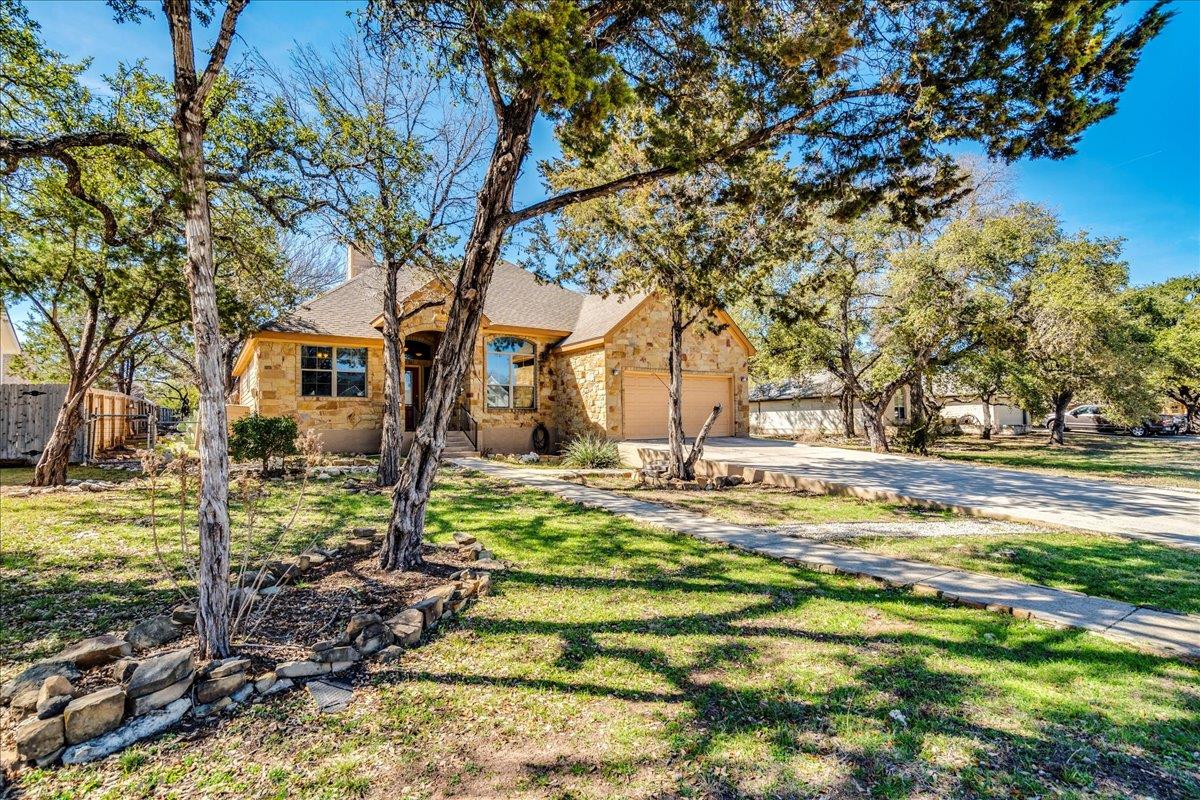 11 Rhapsody Ln, Wimberley, TX 78676