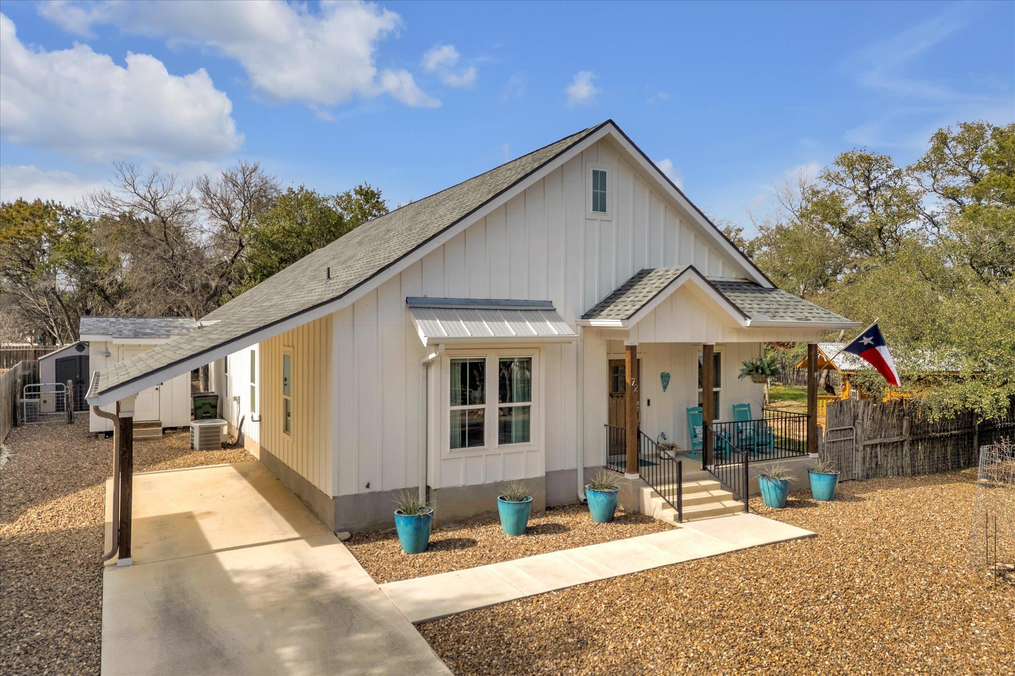72 Woodacre Dr, Wimberley, TX 78676