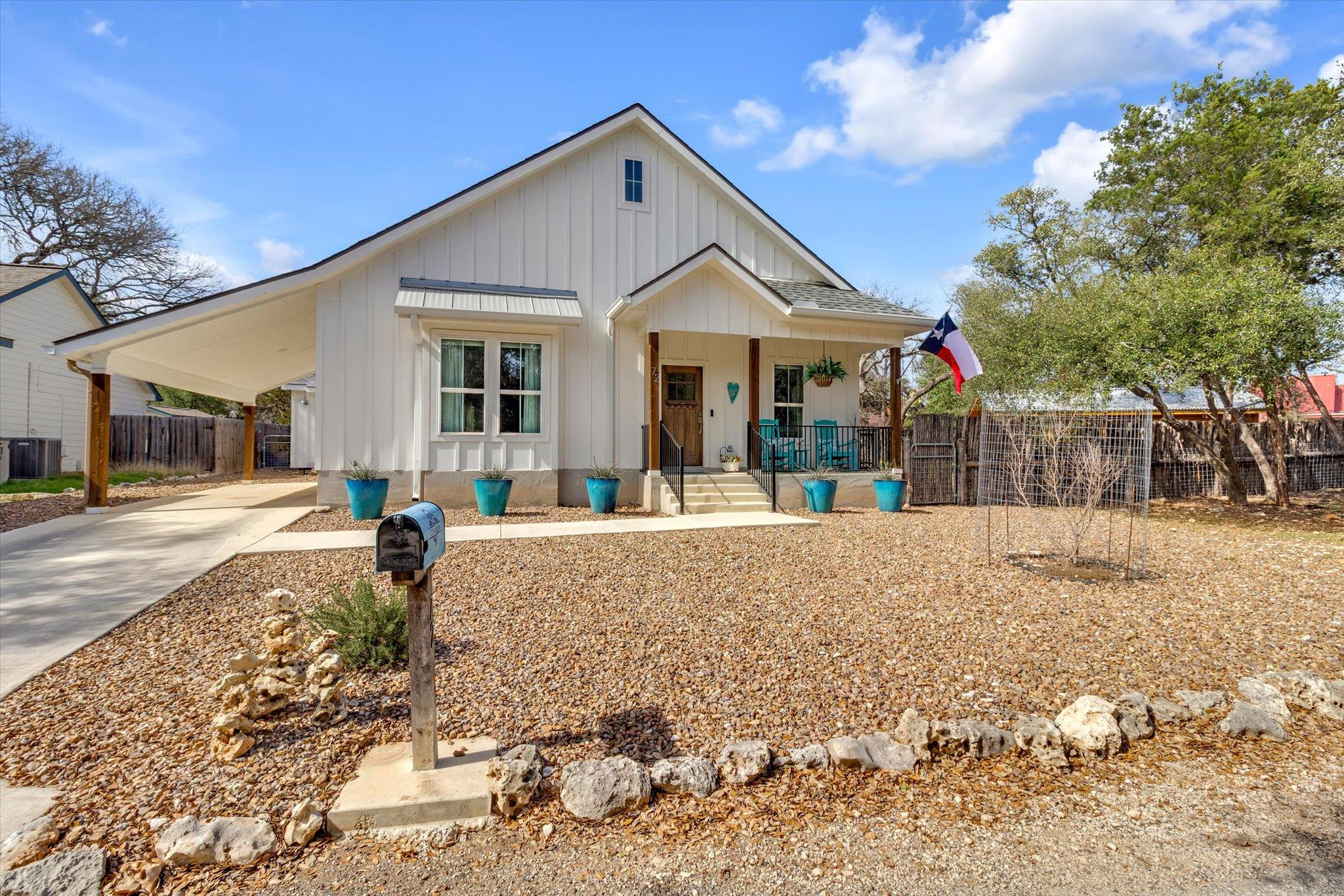 72 Woodacre Dr, Wimberley, TX 78676