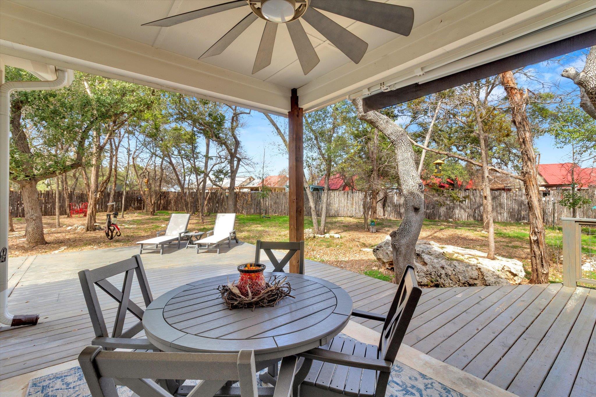 72 Woodacre Dr, Wimberley, TX 78676