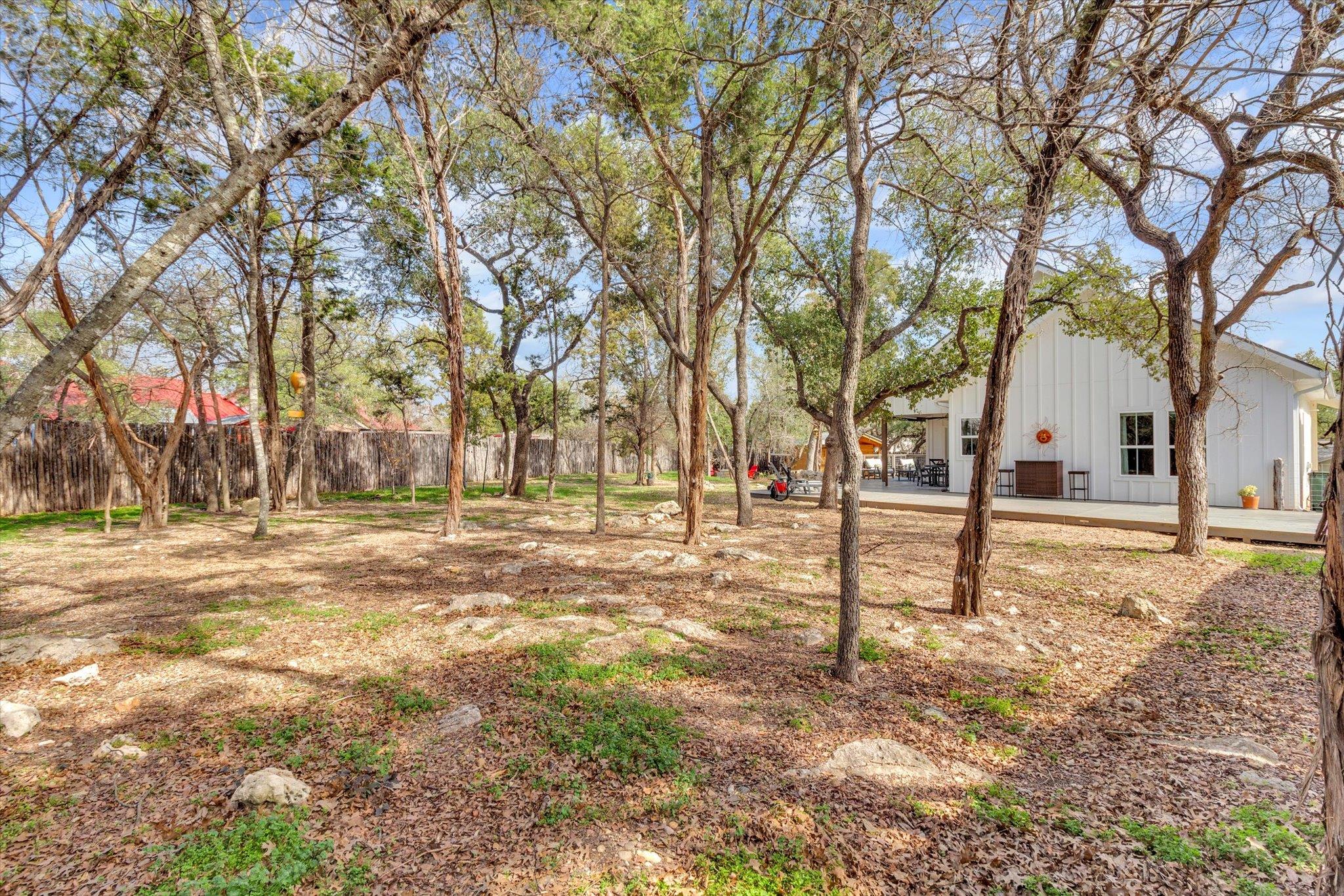 72 Woodacre Dr, Wimberley, TX 78676