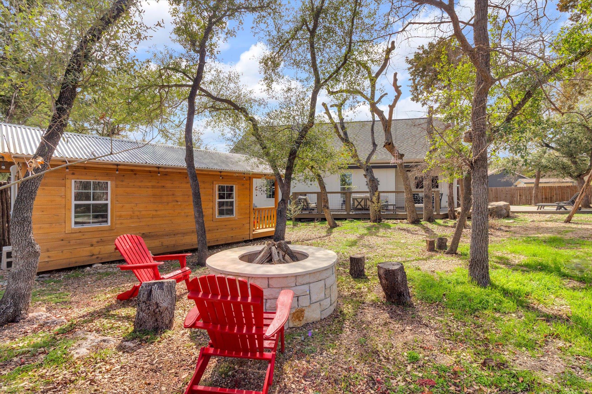 72 Woodacre Dr, Wimberley, TX 78676