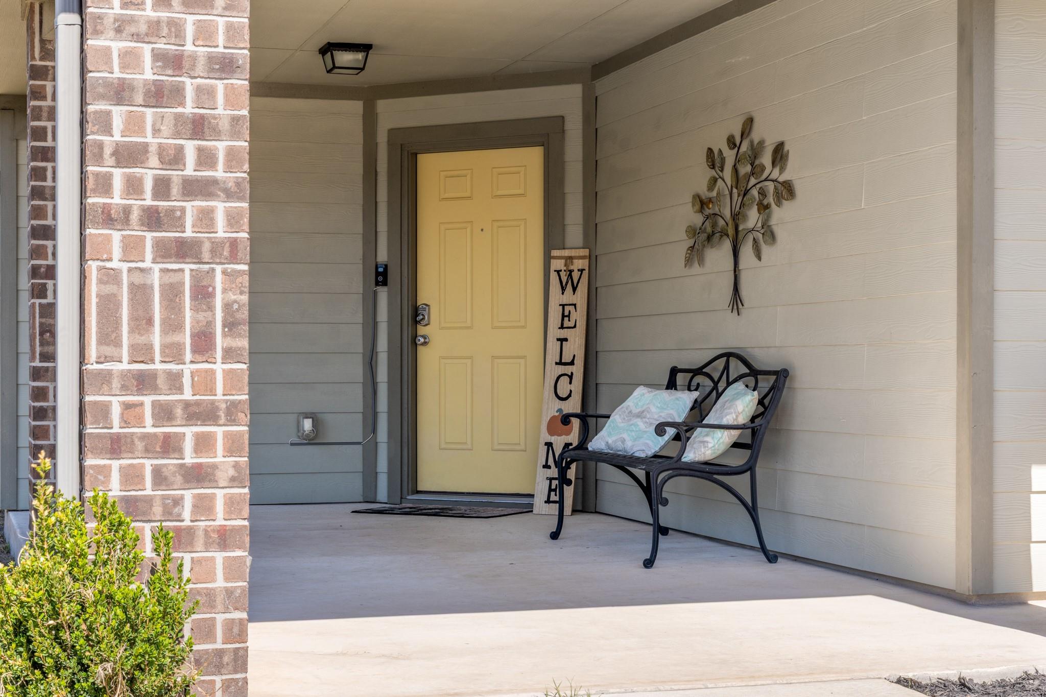 117 Garcitas Creek Ln, Hutto, TX 78634