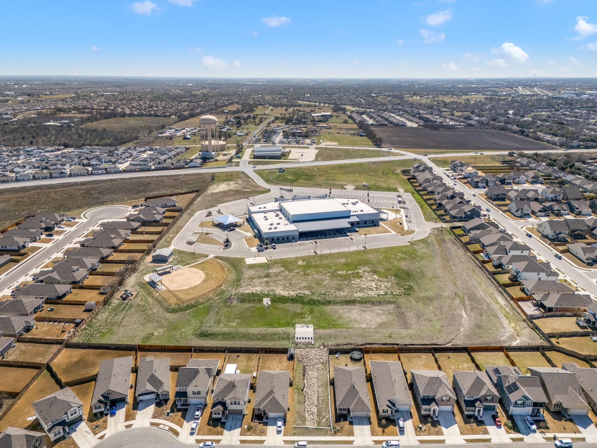 117 Garcitas Creek Ln, Hutto, TX 78634