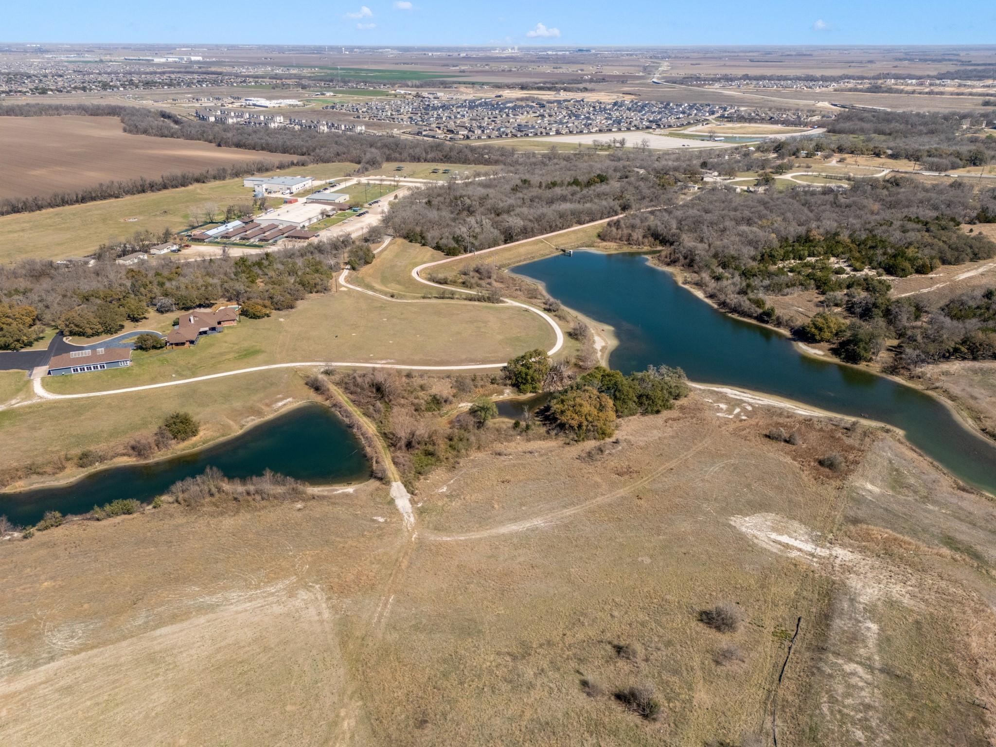 117 Garcitas Creek Ln, Hutto, TX 78634