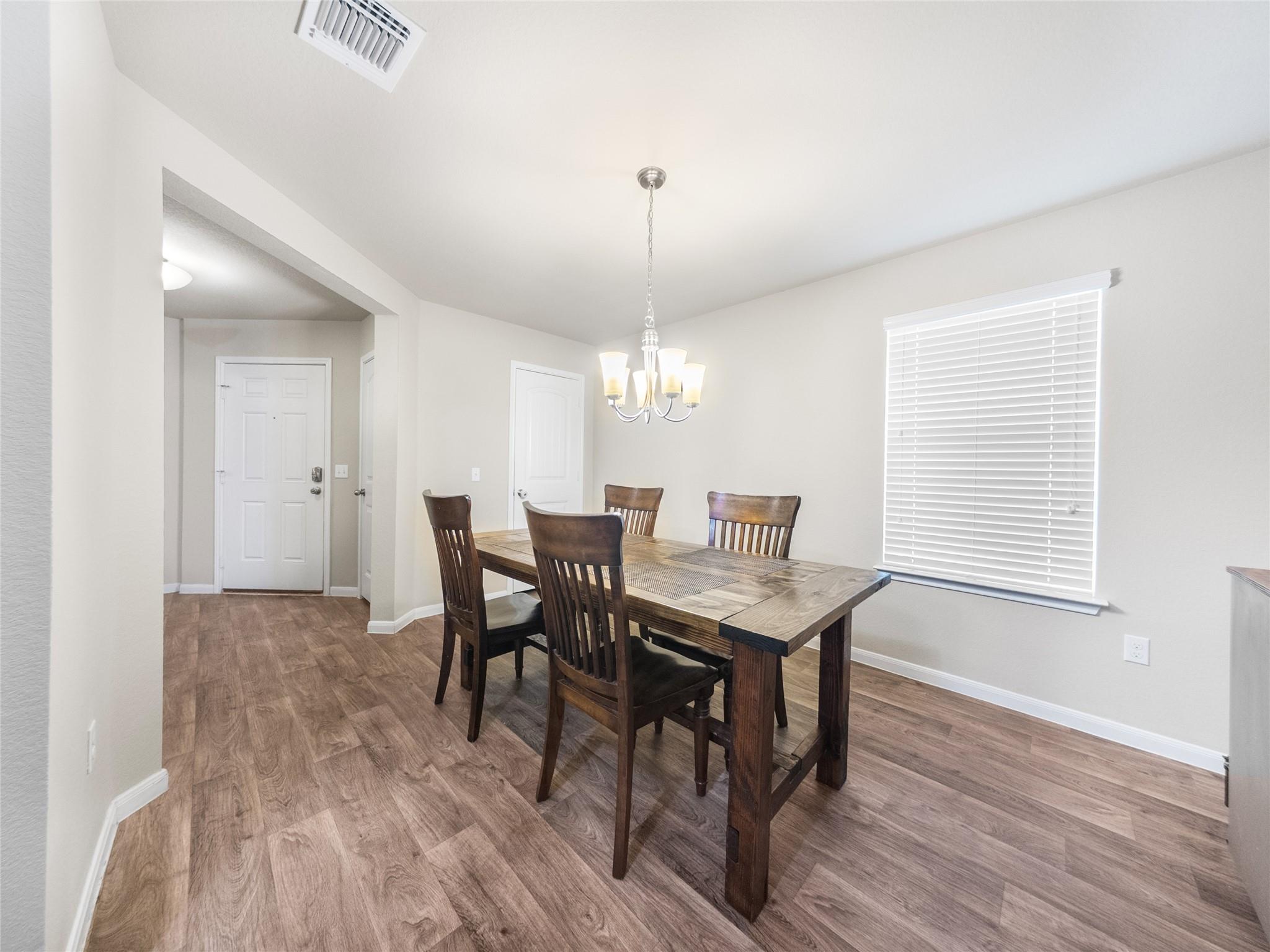 117 Garcitas Creek Ln, Hutto, TX 78634