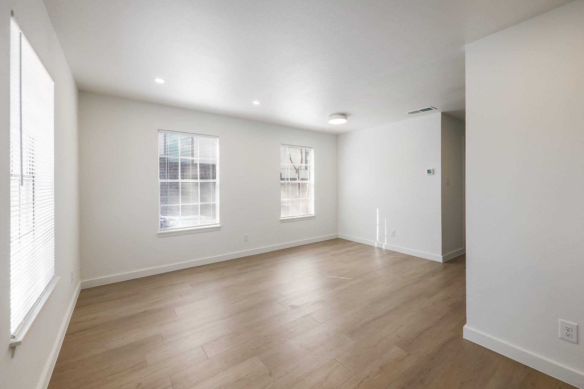 902 Jessie St # B, Austin, TX 78704